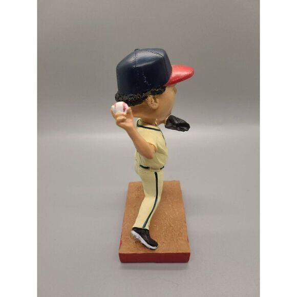 Atlanta Braves Baseball Player "Bartolo Colon" Bobblehead - Picture 3 of 4